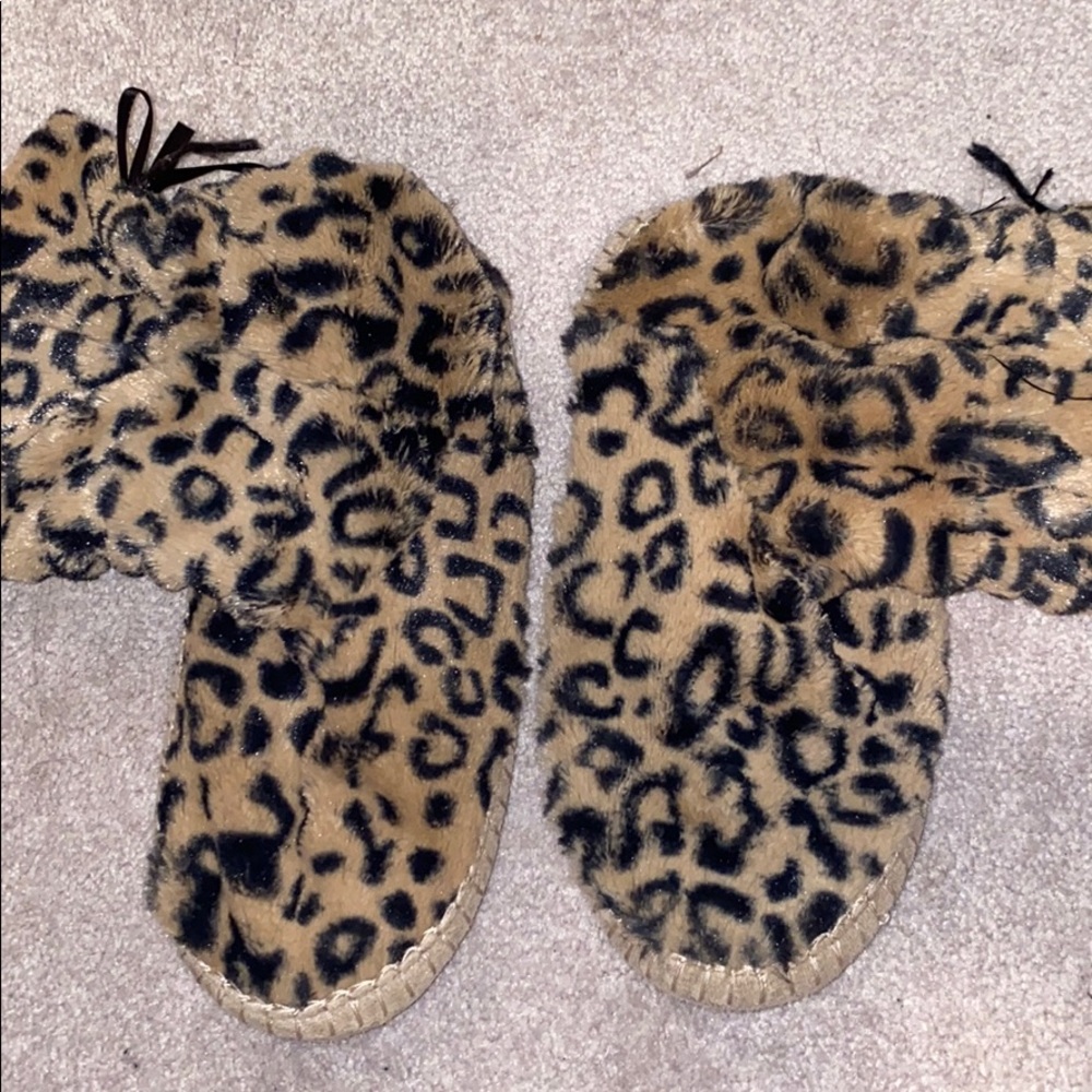 Cheetah Print Boot Slippers - Picture 2 of 2